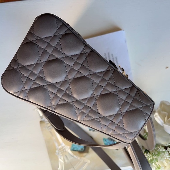 Dior Medium Lady Dior Bag Grey 2021 - Picture 7 of 8